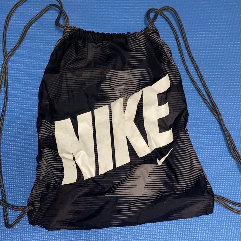 Nike Black and White Drawstring Backpack